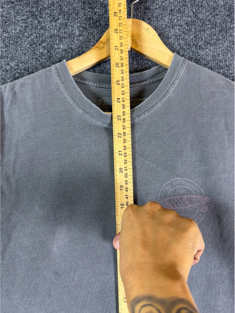 Vans Off The Wall T Shirt Mens Small Gray Faded Graphic Skater Premium Soft Fast - Picture 6 of 7